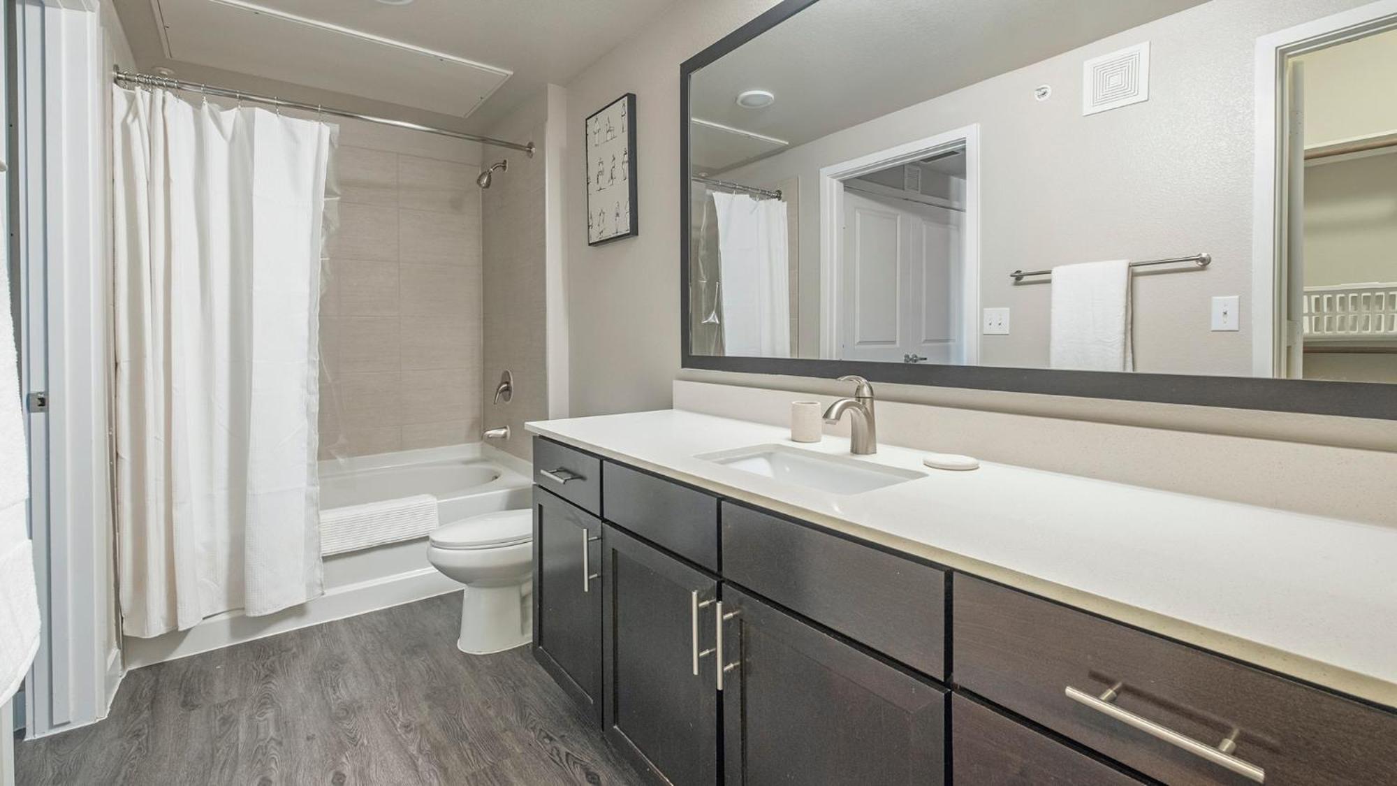Falcon At Grand Harbor Condos By Barsala Katy Kamer foto